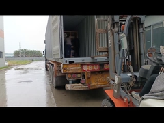 Peralatan kabel optik dikemas dan dikirim