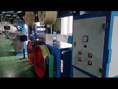 Debugging mesin peralatan kabel optik sebelum pengiriman