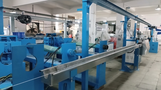 Mesin Pembuat Kabel Kawat dengan Kecepatan dan Ketegangan yang Dapat Diatur