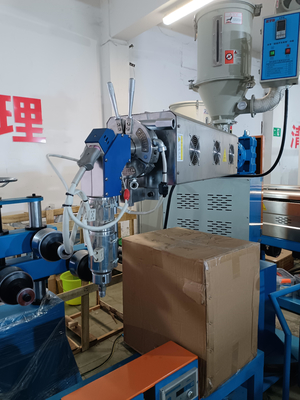 Mesin pembuatan kabel jaringan 50+35 PLC Control Wire Extrusion Line