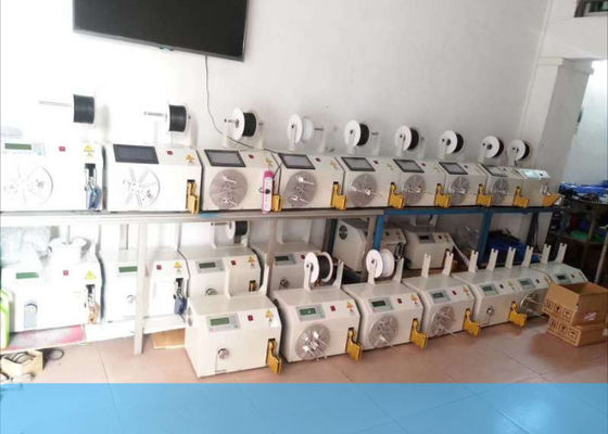 Peralatan Berliku Kawat Semi Otomatis 80W Mesin Melingkar Dan Pengepakan