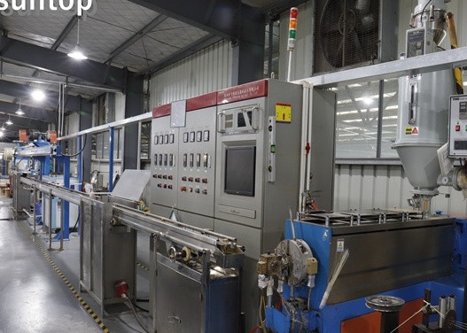 Jalur Telekomunikasi 1 2 4 Core Indoor Outdoor Butterfly Fiber Optic Drop Cable Machine